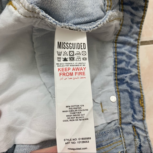 NWT MISSGUIDED Light Blue Extreme Rip Hem High Waist Denim Shorts Sz 6 G1805989 - Picture 13 of 15